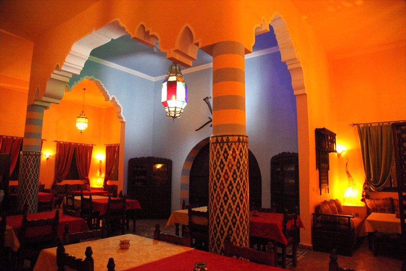 restaurant_3.jpg